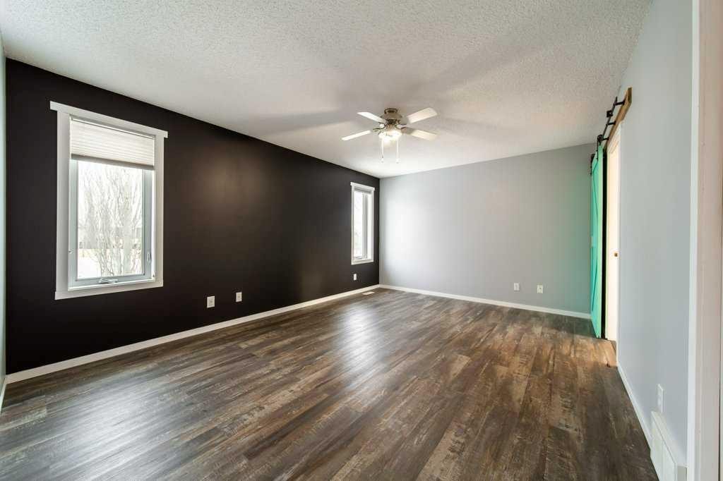 6 Lansing Close, Spruce Grove, AB - Indoor Photo Showing Other Room