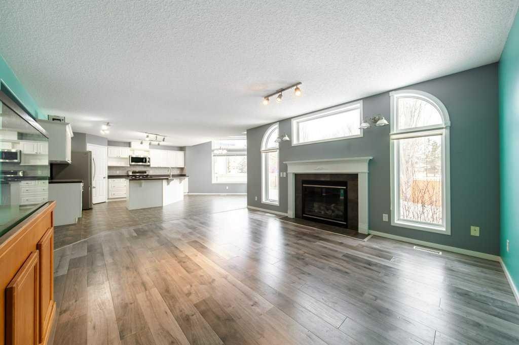 6 Lansing Close, Spruce Grove, AB - Indoor Photo Showing Living Room With Fireplace