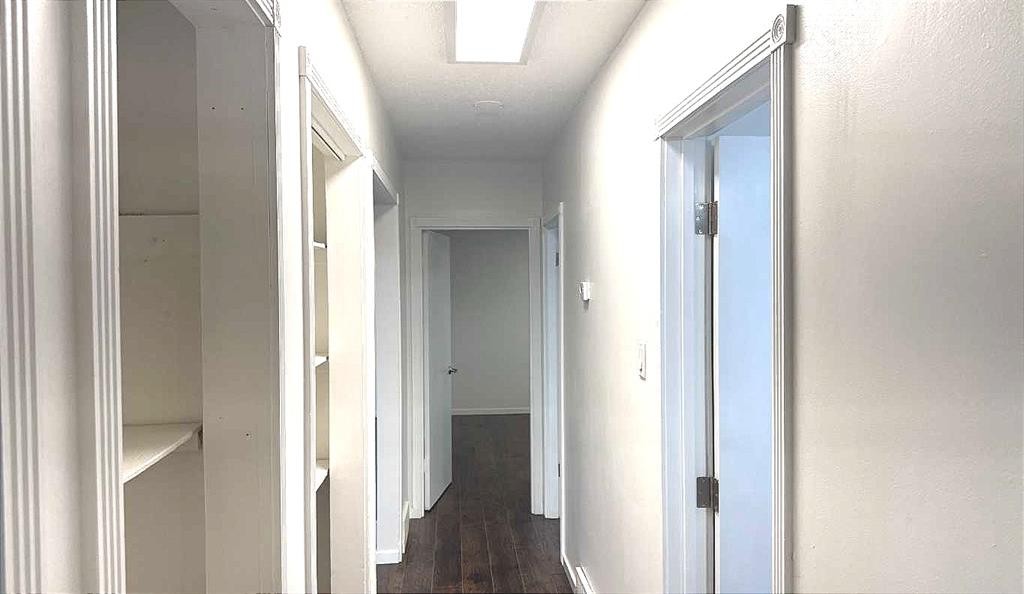 3229 19 Avenue Se, Calgary, AB - Indoor Photo Showing Other Room