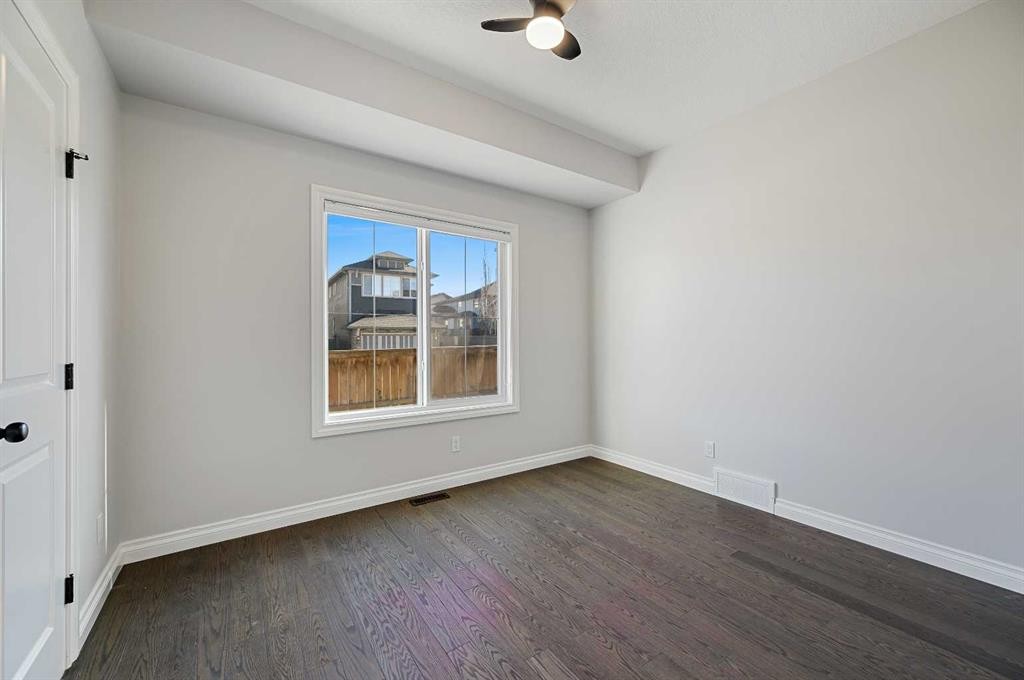 193 Evansridge View Nw, Calgary, AB - Indoor Photo Showing Other Room