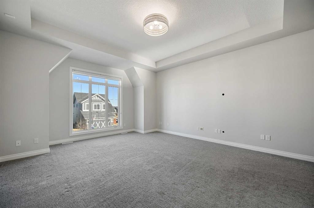 193 Evansridge View Nw, Calgary, AB - Indoor Photo Showing Other Room