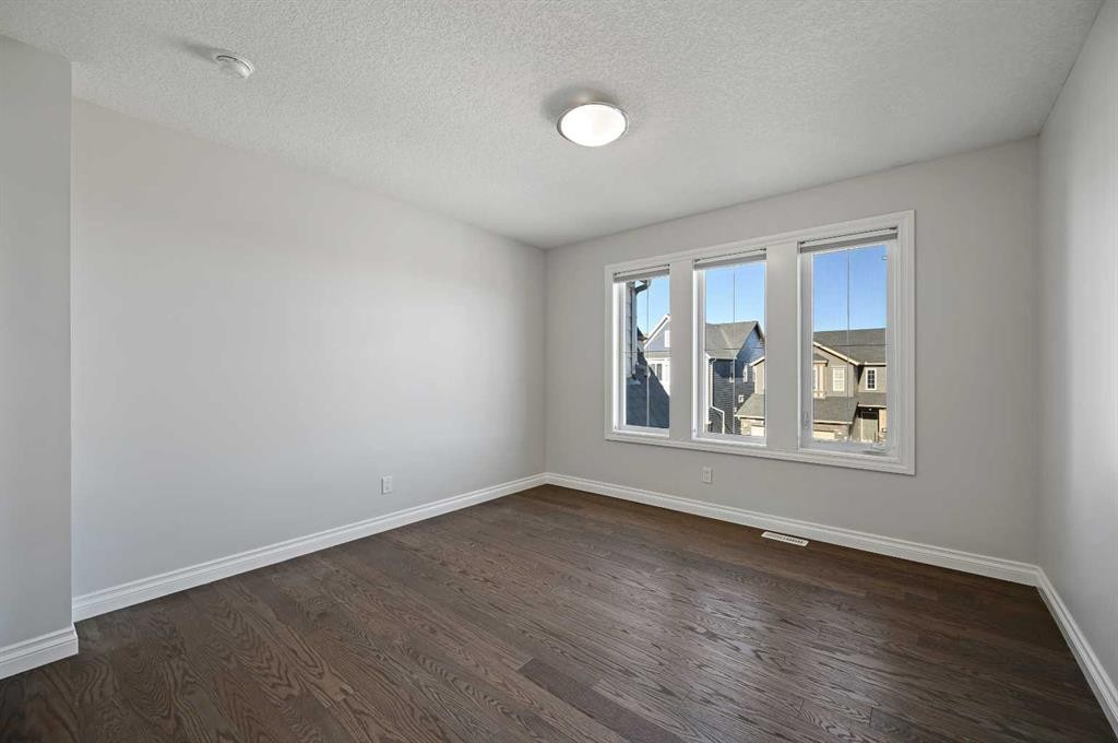 193 Evansridge View Nw, Calgary, AB - Indoor Photo Showing Other Room
