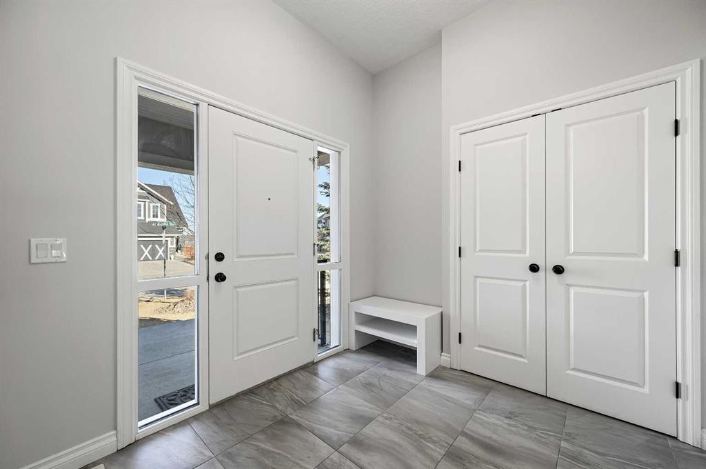 193 Evansridge View Nw, Calgary, AB - Indoor Photo Showing Other Room
