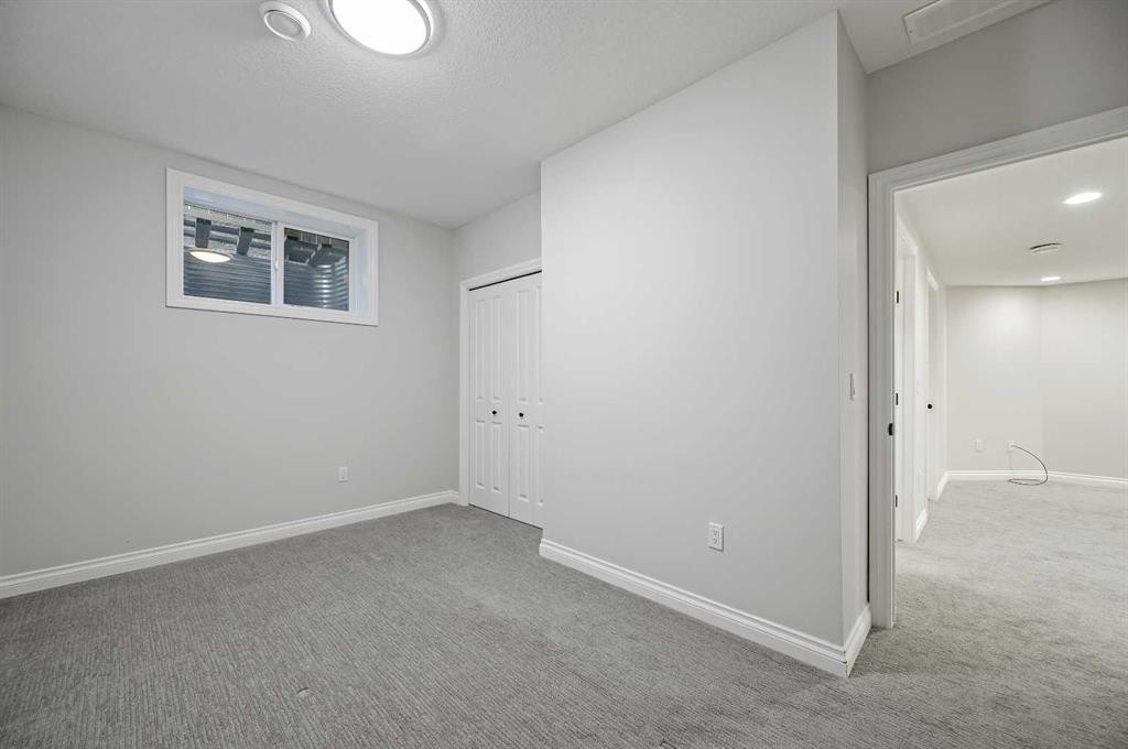 193 Evansridge View Nw, Calgary, AB - Indoor Photo Showing Other Room