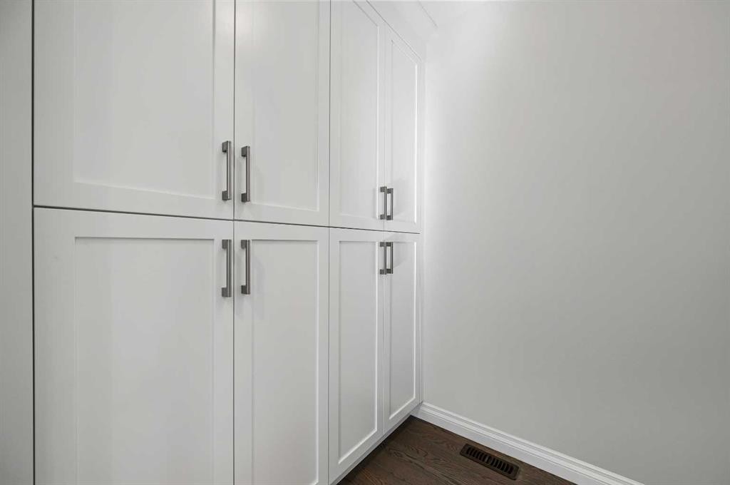 193 Evansridge View Nw, Calgary, AB - Indoor Photo Showing Other Room