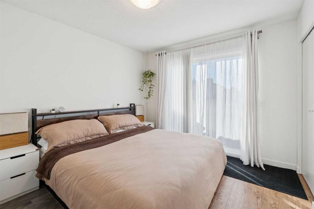 65 Tararidge Close Ne, Calgary, AB - Indoor Photo Showing Bedroom