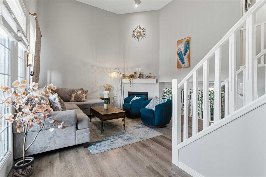 237 Windrow Crescent Sw, Airdrie, AB - Indoor