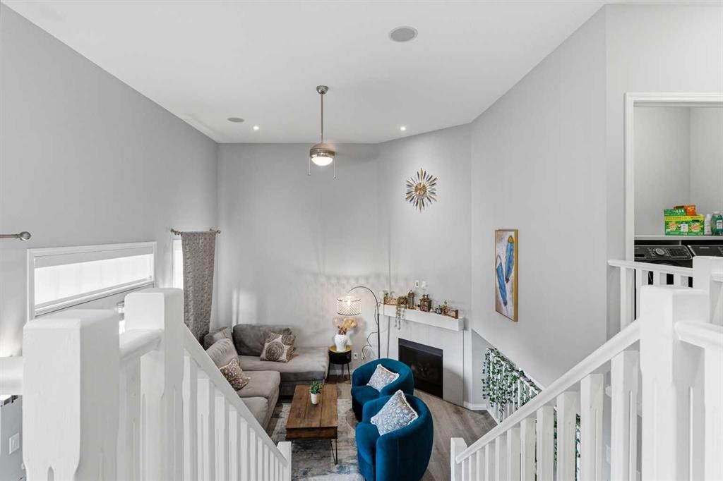 237 Windrow Crescent Sw, Airdrie, AB - Indoor Photo Showing Other Room