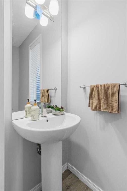 237 Windrow Crescent Sw, Airdrie, AB - Indoor Photo Showing Bathroom