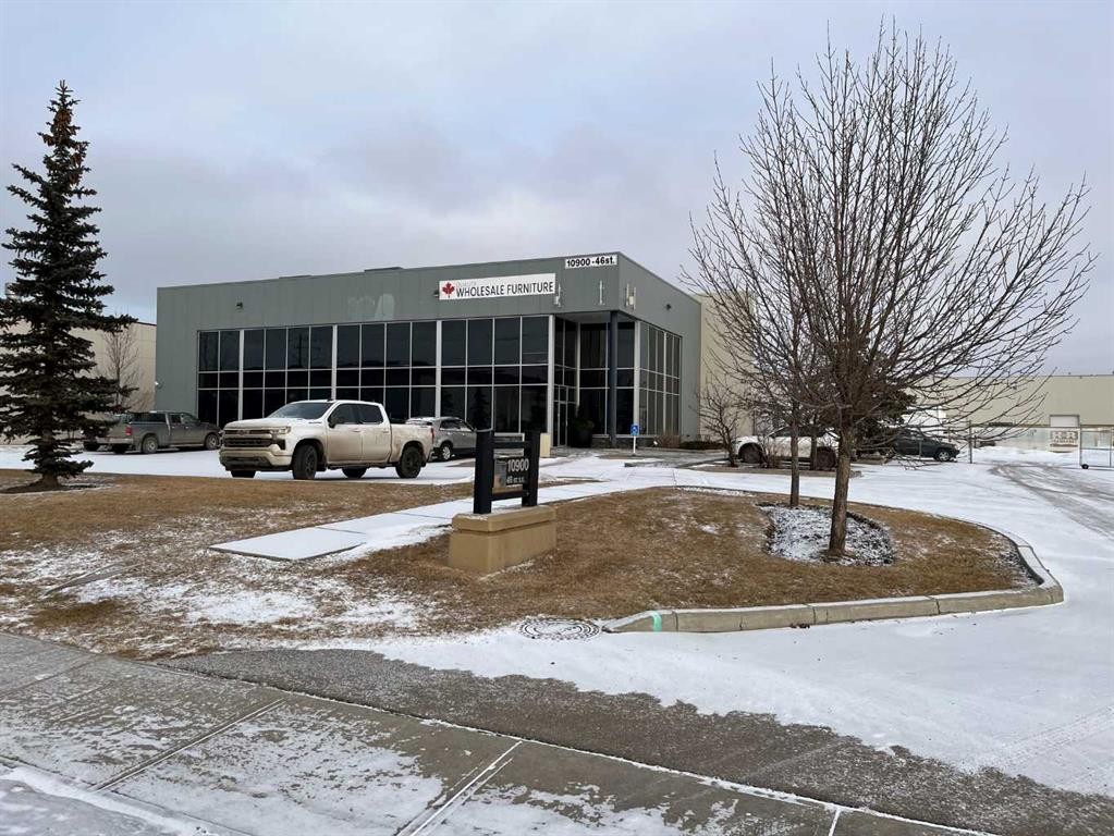 10900 46 Street Se, Calgary, AB