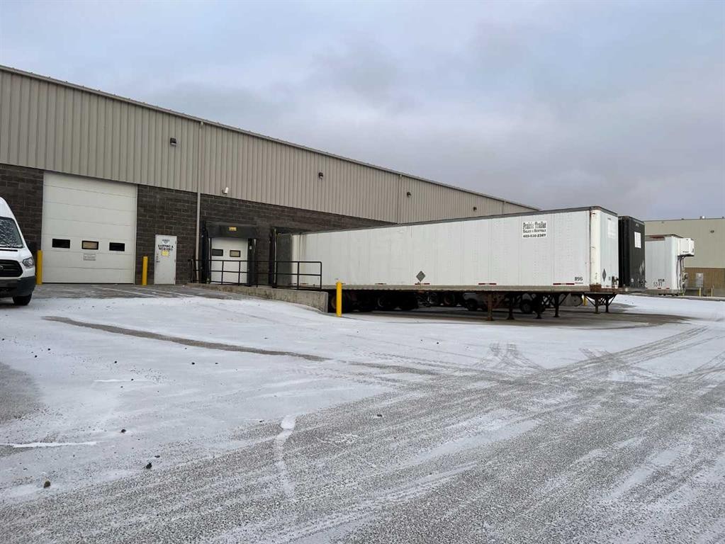 10900 46 Street Se, Calgary, AB