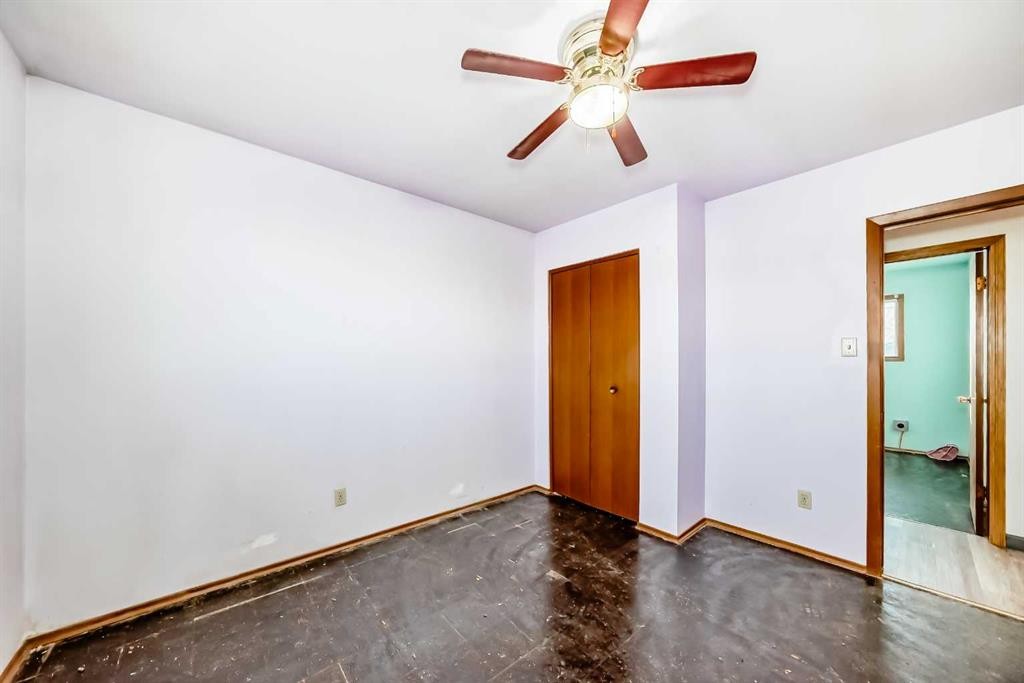 4703 35 Avenue Sw, Calgary, AB - Indoor Photo Showing Other Room