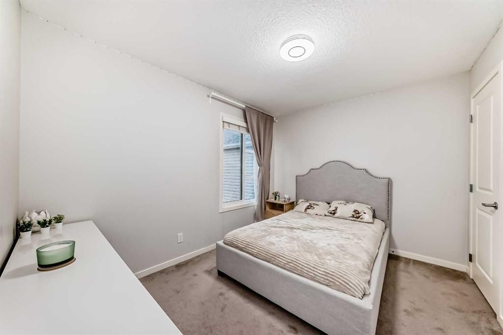 54 Seton Manor Se, Calgary, AB