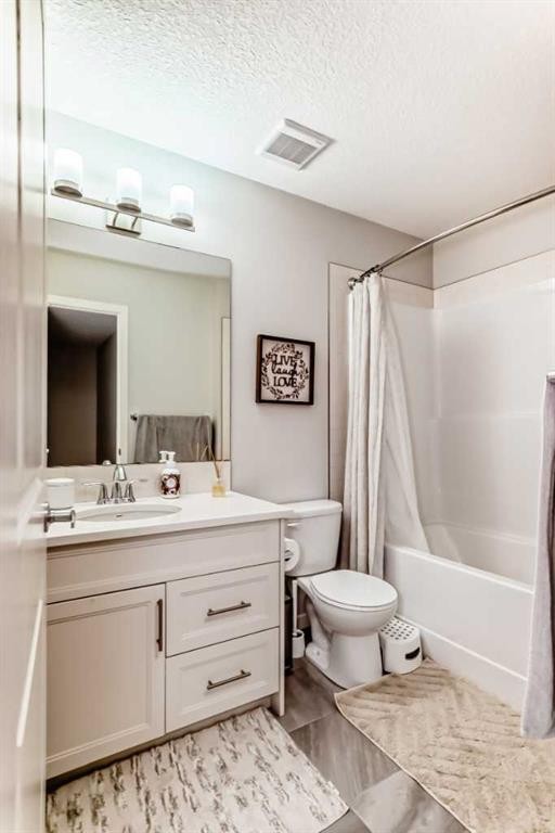 54 Seton Manor Se, Calgary, AB