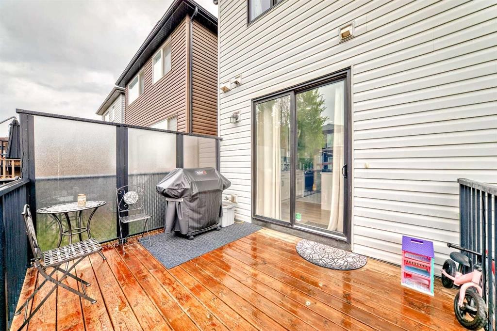 54 Seton Manor Se, Calgary, AB