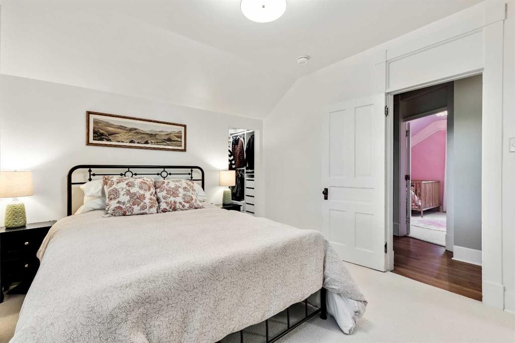 725 Macleod Trail Sw, High River, AB - Indoor Photo Showing Bedroom