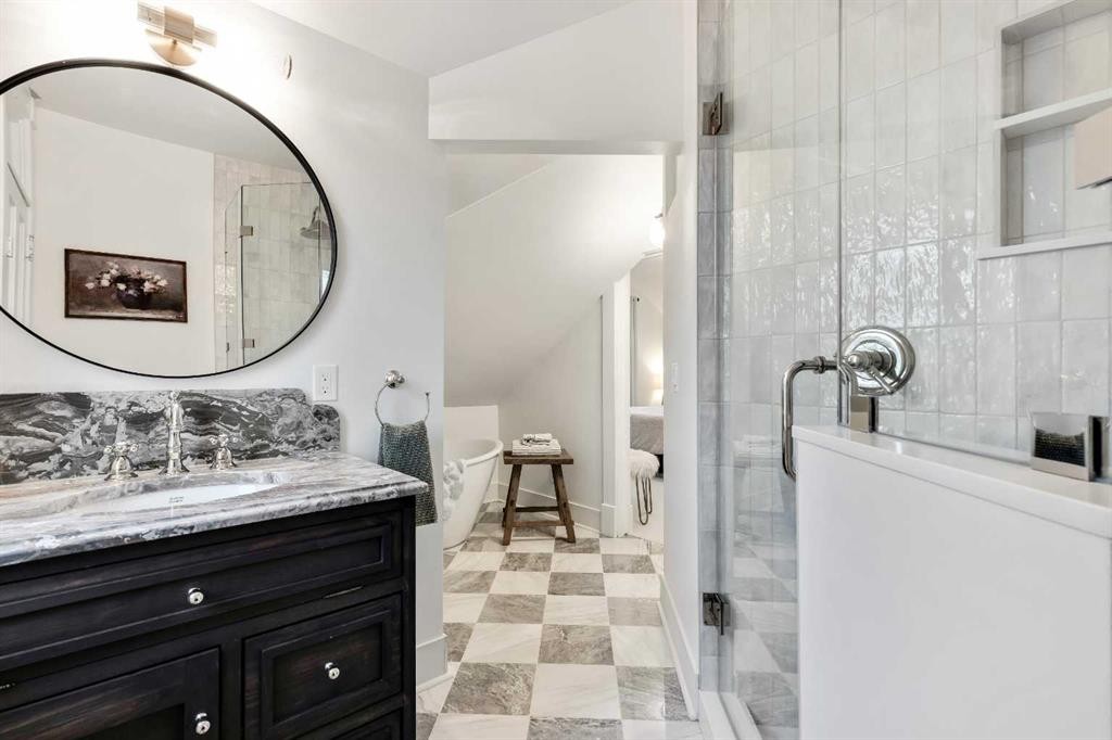 725 Macleod Trail Sw, High River, AB - Indoor Photo Showing Bathroom