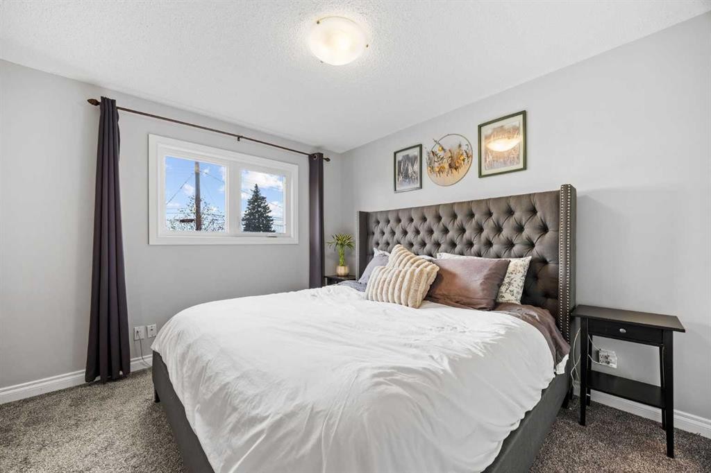123 Sackville Drive Sw, Calgary, AB - Indoor Photo Showing Bedroom
