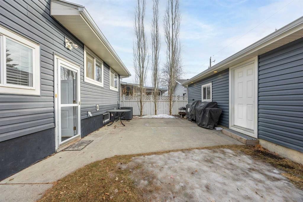 123 Sackville Drive Sw, Calgary, AB - Outdoor With Exterior