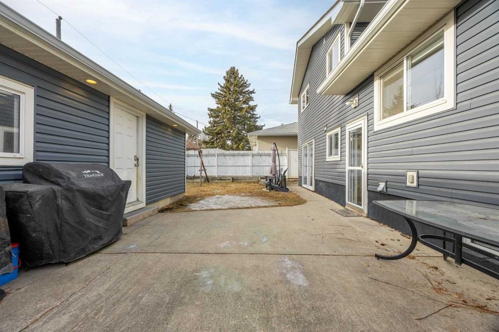 123 Sackville Drive Sw, Calgary, AB - Outdoor With Exterior