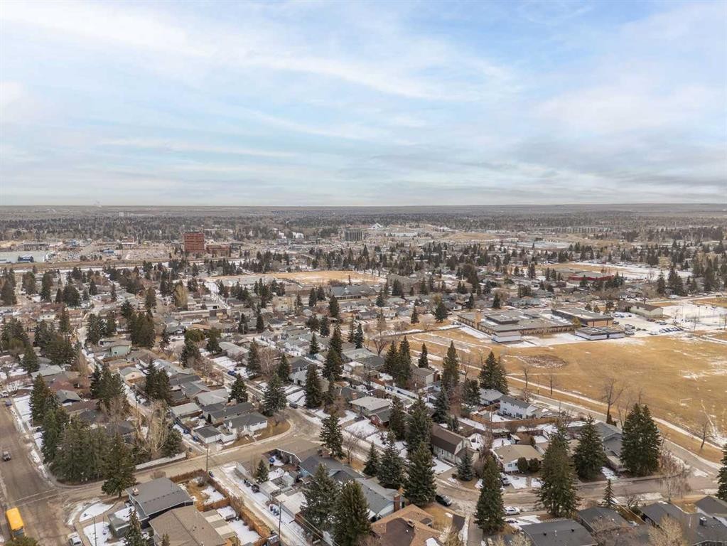 123 Sackville Drive Sw, Calgary, AB - Outdoor With View