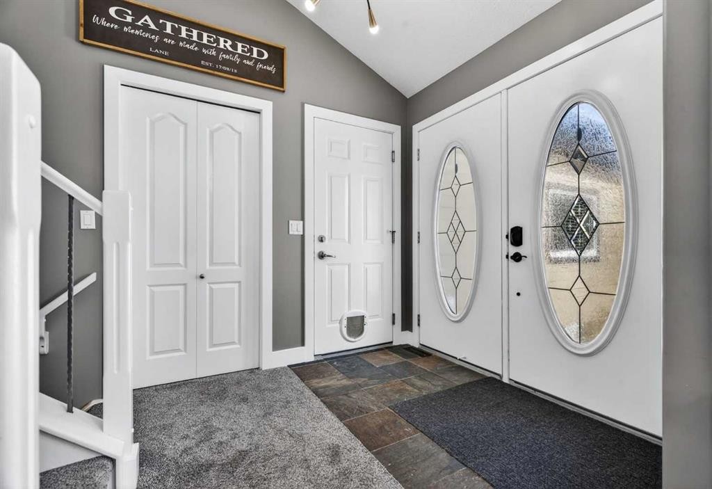 951 3Rd Street Sw, Diamond Valley, AB - Indoor Photo Showing Other Room