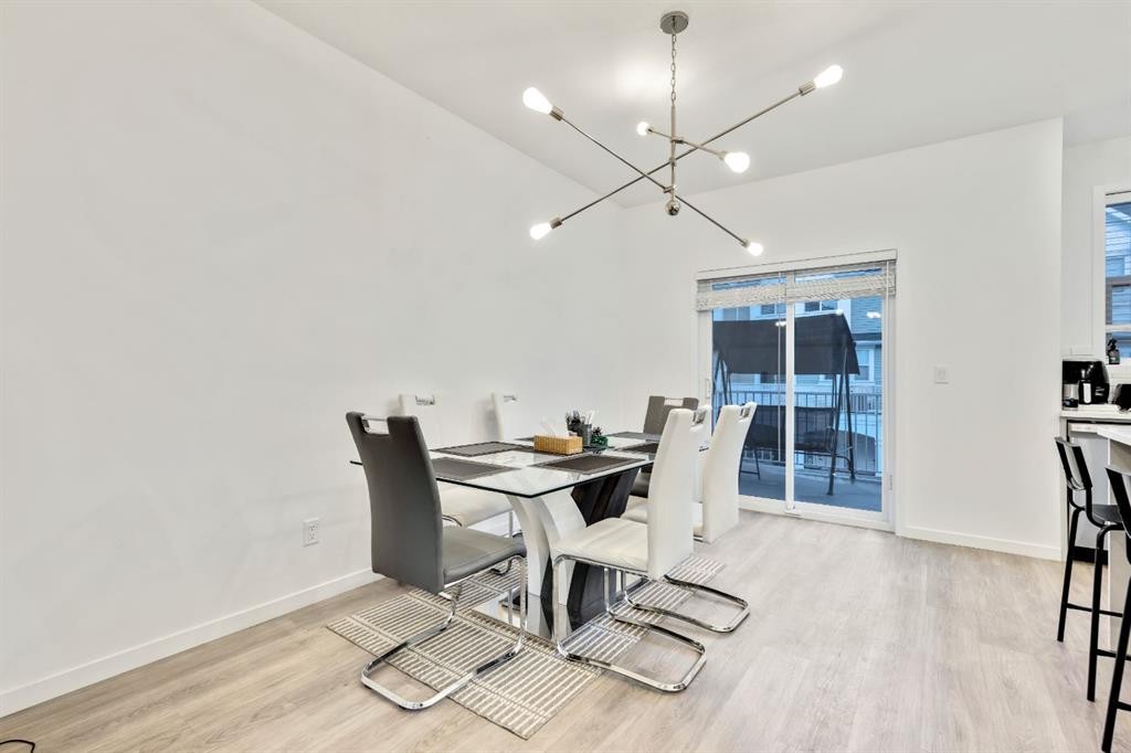 620 Copperstone Manor Se, Calgary, AB - Indoor Photo Showing Dining Room