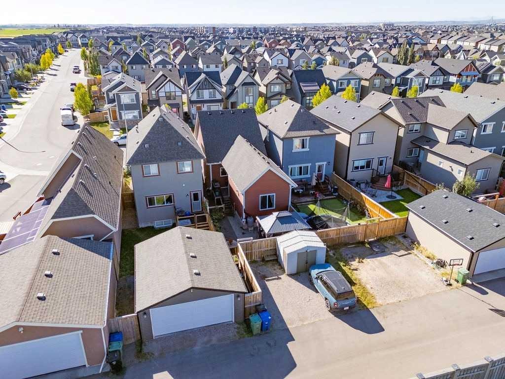 103 Masters Heights Se, Calgary, AB - Outdoor