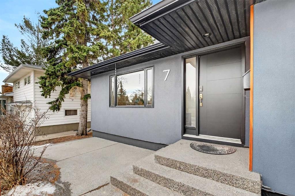 7 Westminster Place Sw, Calgary, AB - Outdoor With Exterior