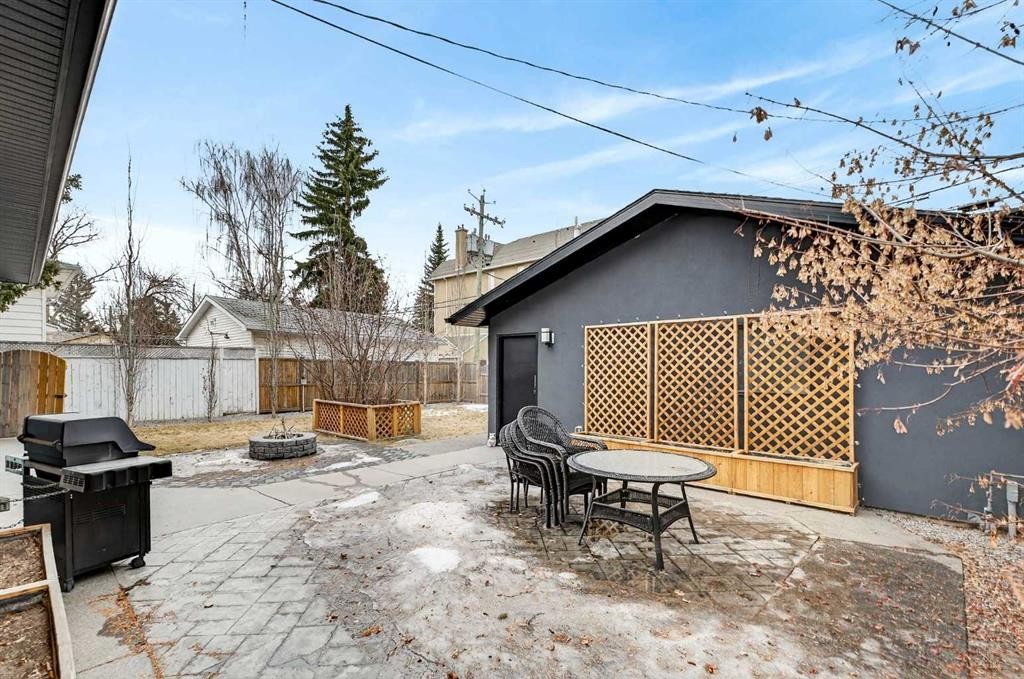 7 Westminster Place Sw, Calgary, AB - Outdoor With Deck Patio Veranda