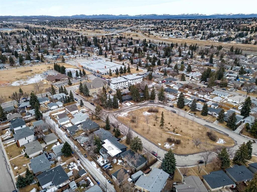7 Westminster Place Sw, Calgary, AB - Outdoor With View