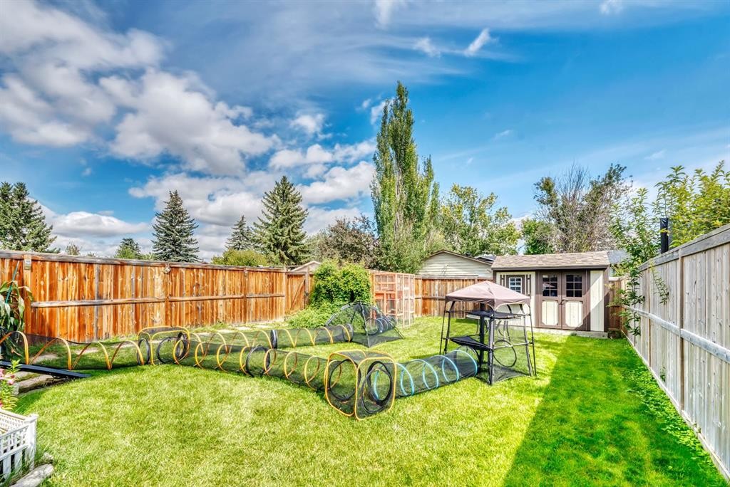 5 Falsby Place Ne, Calgary, AB - Outdoor