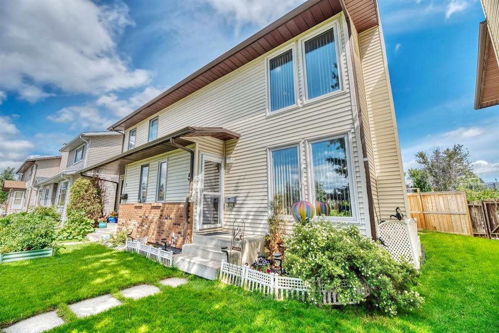5 Falsby Place Ne, Calgary, AB - Outdoor