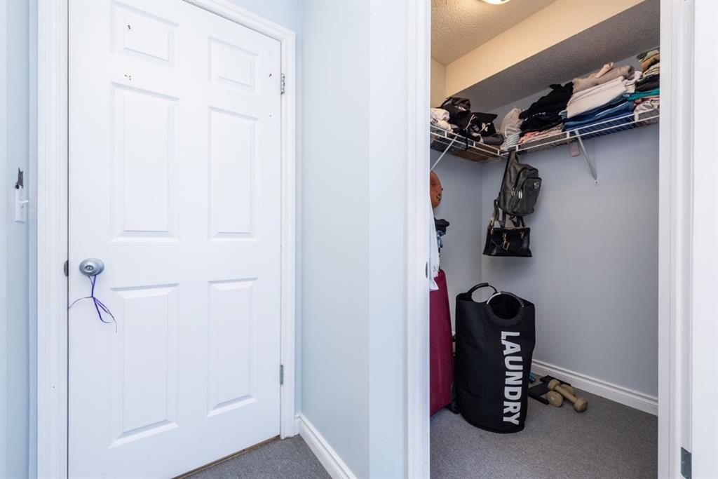 304-5555 Falsbridge Drive Ne, Calgary, AB - Indoor Photo Showing Other Room