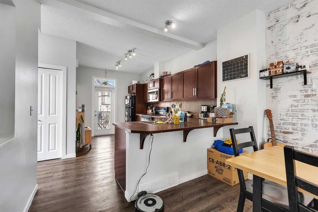 149 New Brighton Point Se, Calgary, AB - Indoor