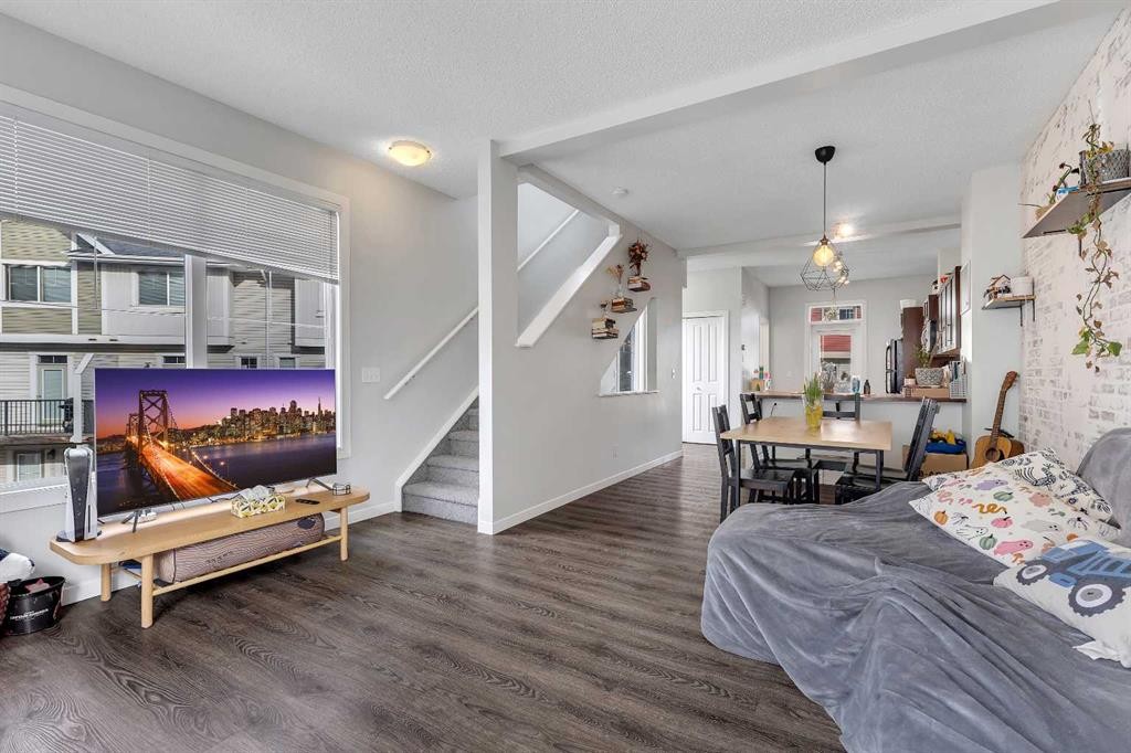 149 New Brighton Point Se, Calgary, AB - Indoor