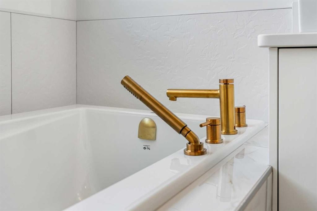 94 Cornerbrook Crescent Ne, Calgary, AB