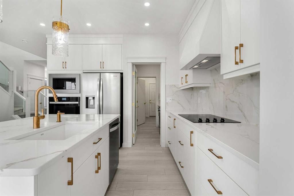 94 Cornerbrook Crescent Ne, Calgary, AB