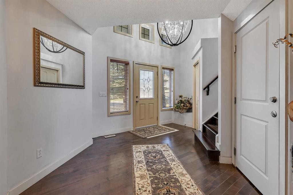 135 Panatella Close Nw, Calgary, AB - Indoor Photo Showing Other Room