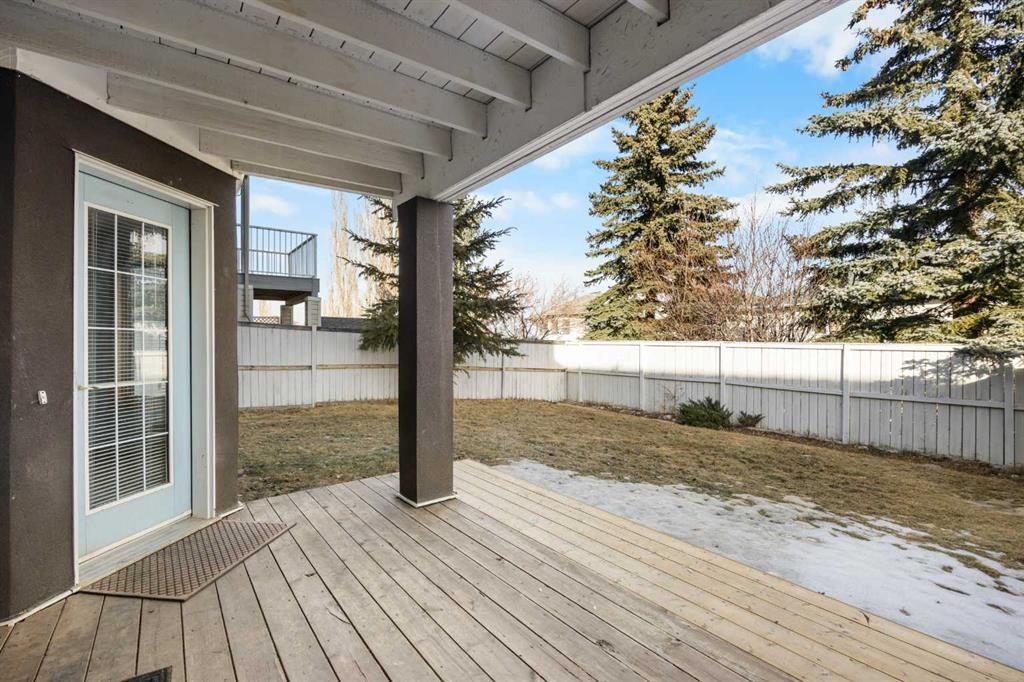 220 Edgeridge Gardens Nw, Calgary, AB - Outdoor With Deck Patio Veranda