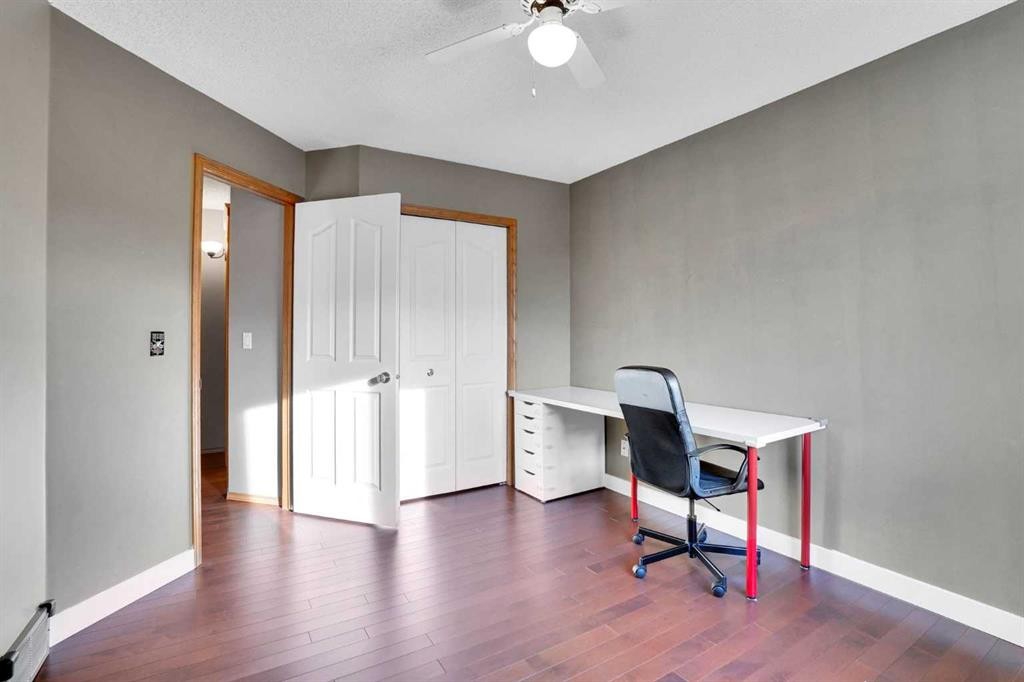 157 Riverview Park, Calgary, AB - Indoor Photo Showing Office