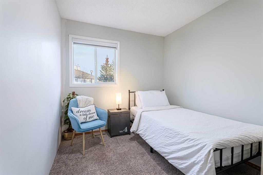 13 Mt. Aberdeen Manor Se, Calgary, AB - Indoor Photo Showing Bedroom