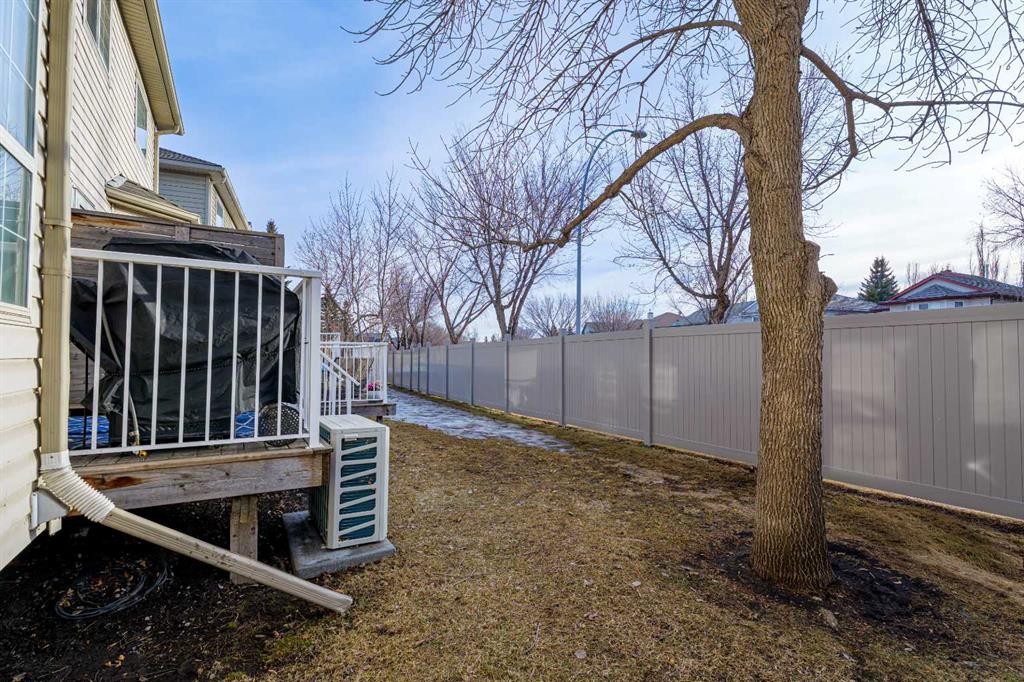 13 Mt. Aberdeen Manor Se, Calgary, AB - Outdoor