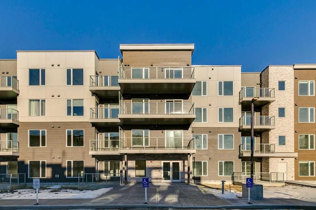 408-660 Shawnee Square Sw, Calgary, AB - Outdoor With Balcony