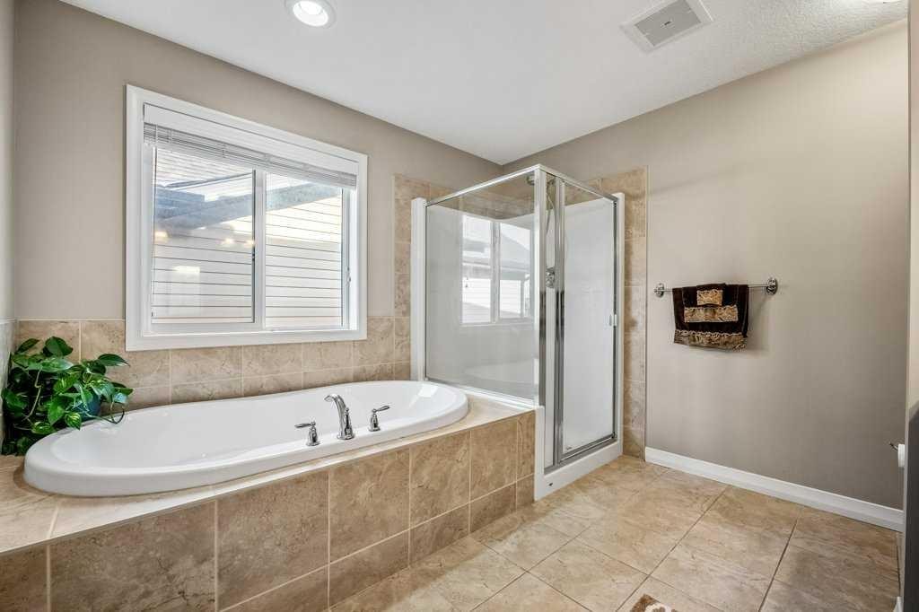 103 Panamount Common Nw, Calgary, AB - Indoor Photo Showing Bathroom