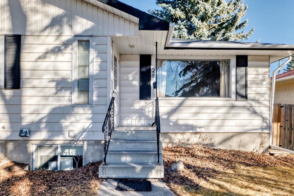 28 Winslow Crescent Sw, Calgary, AB - Outdoor