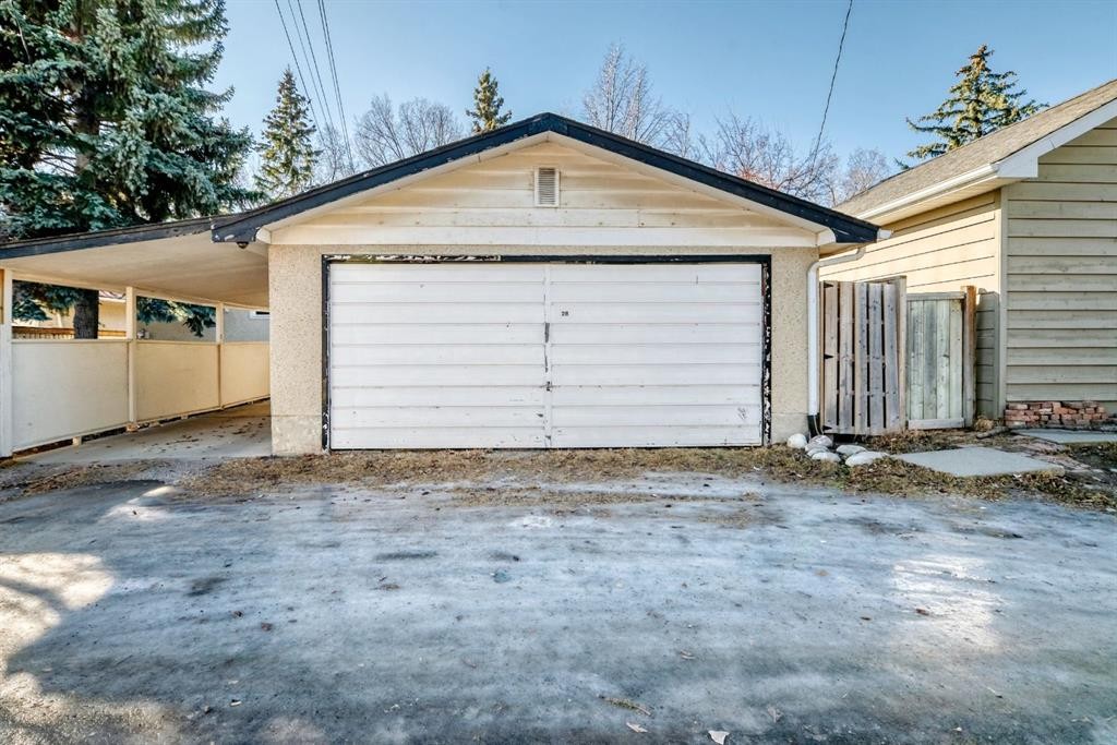 28 Winslow Crescent Sw, Calgary, AB - Outdoor