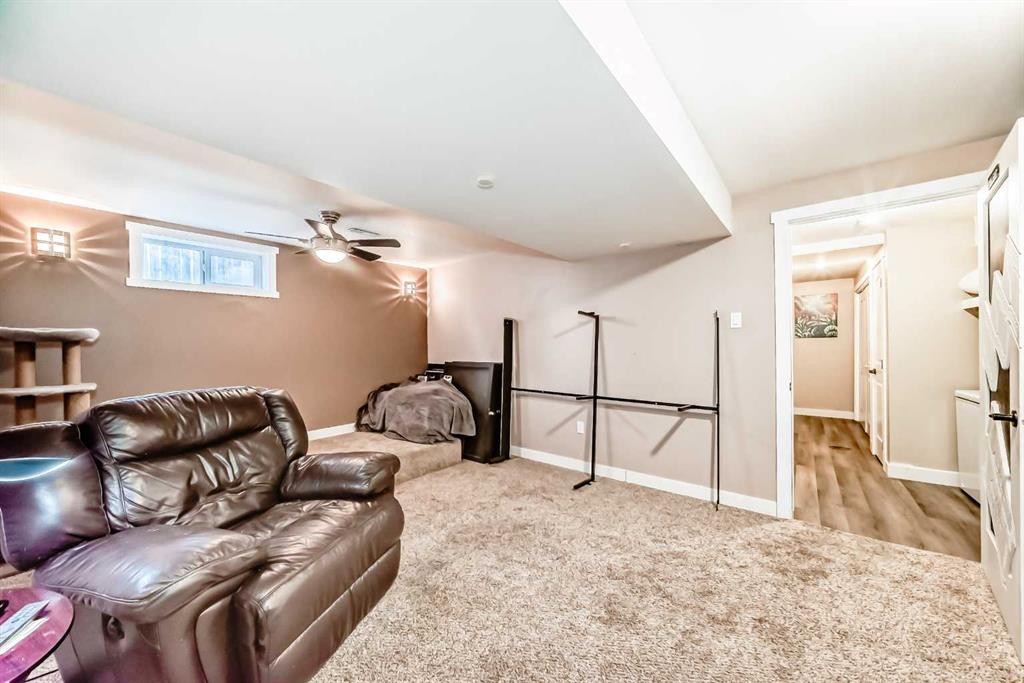 1013 Marcombe Crescent Ne, Calgary, AB - Indoor