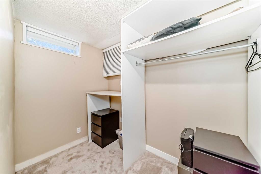 1013 Marcombe Crescent Ne, Calgary, AB - Indoor