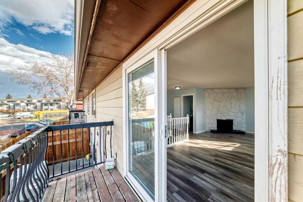 151F Pinehill Road Ne, Calgary, AB - Outdoor With Exterior